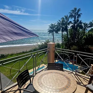 Exclusive Beachfront Penthouse Apartamento